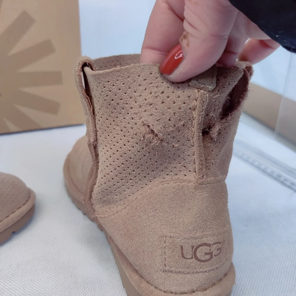 Ugg Classic Unlined Mini Perf Boots Tan Size 6 w/ Flaws